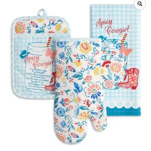 The Pioneer Woman Spicy Cowgirl Kitchen Towel Oven Mitt Potholder Set NWT!